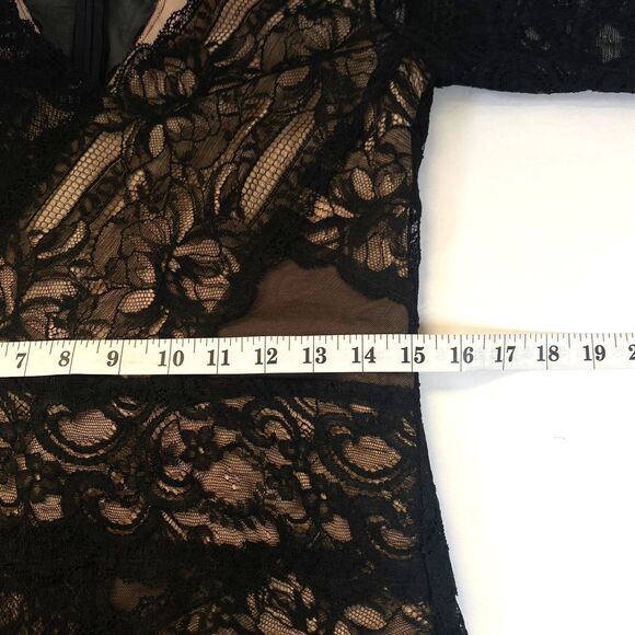 Nicole Miller Lace Sheath Dress Size M Black Beige Lining Stretch NWT CE 10053 - Picture 14 of 16